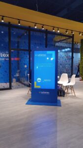 Aluguel de Equipamentos Audiovisuais Painel de LED TVs Touch Notebook e Sistemas Interativos para Convenções em Fortaleza CE