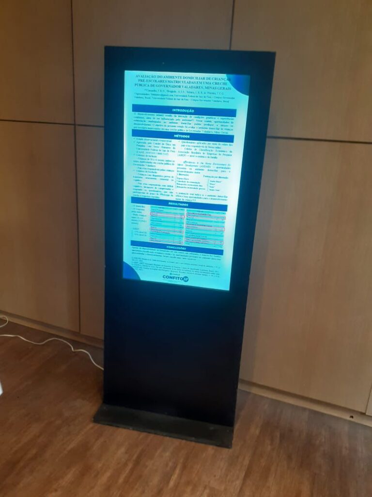 Aluguel de Painel de LED Touch Screen Totem TVs Touch Tablets e Notebook para Eventos Feiras e Palestras