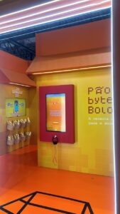 Aluguel de Painel de LED Indoor Outdoor Totem Touch Screen TVs Profissionais e Sonorização para Eventos Corporativos Congressos e Feiras em São Paulo SP